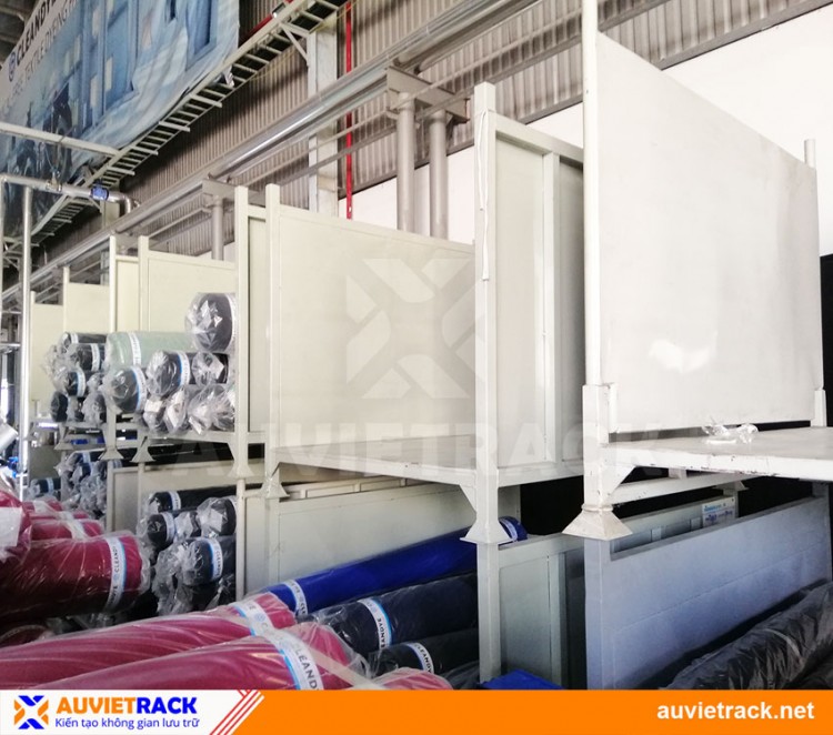STACKABLE STEEL PALLET