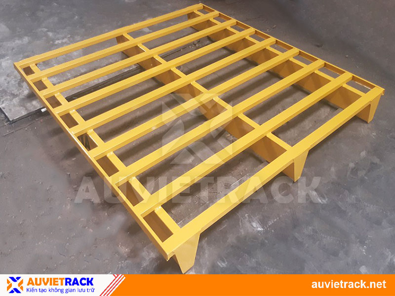 Powder coating flat steel pallet for animal feed factoryAu Viet Rack