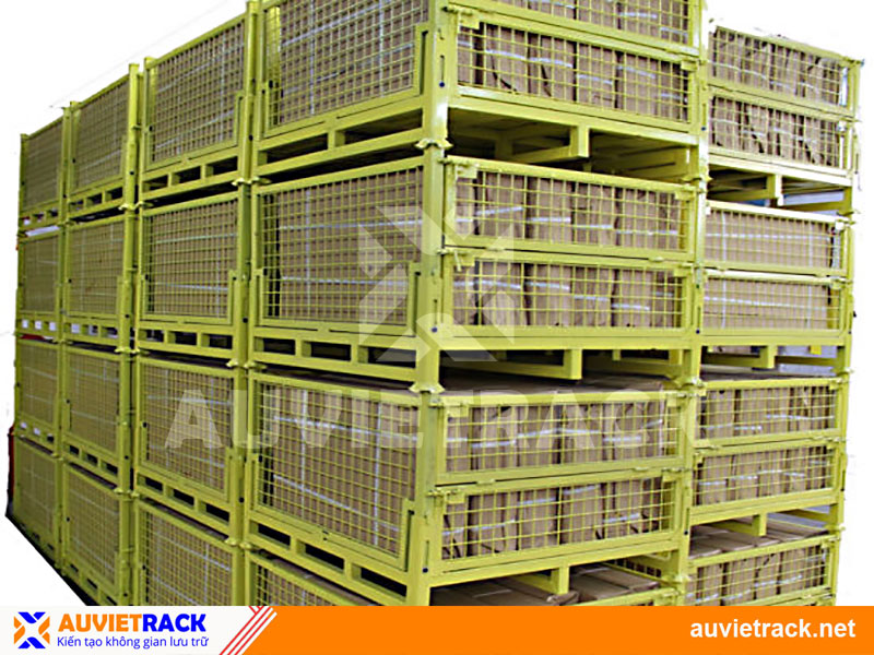 Pallet sắt vách lưới chứa hàng trong nhà kho