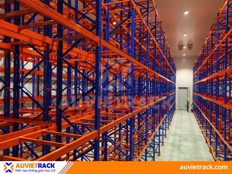 Lắp đặt kệ Double Deep cho kho công nghệ tại Bình Dương