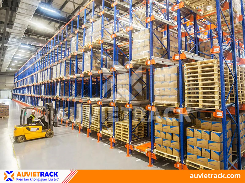Compare Drive in racking and Radio Shuttle racking