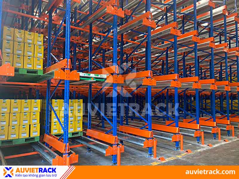 How to operate Radio Shuttle Racking System safely