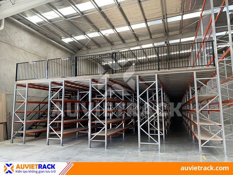 What is the difference between a mezzanine floor and a mezzanine rack? Au Viet Rack