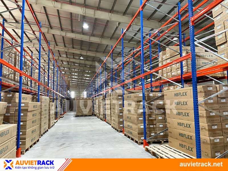 Selective racking can be loaded and unloaded according to both principles