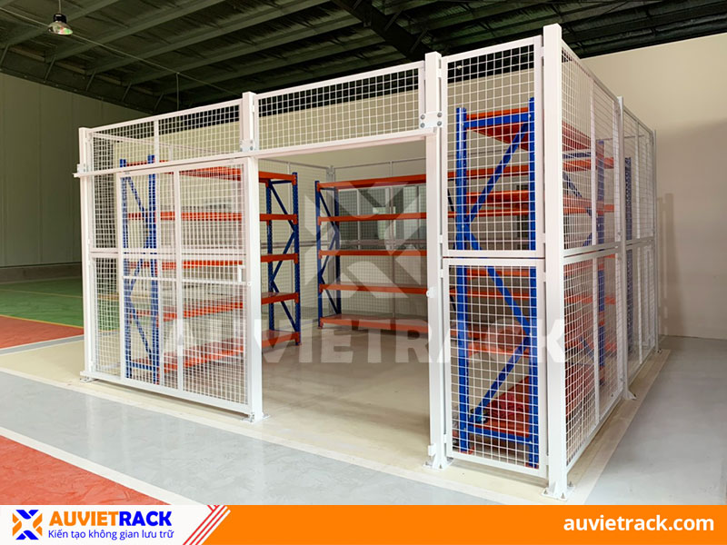 Medium duty rack storing mechanical tools