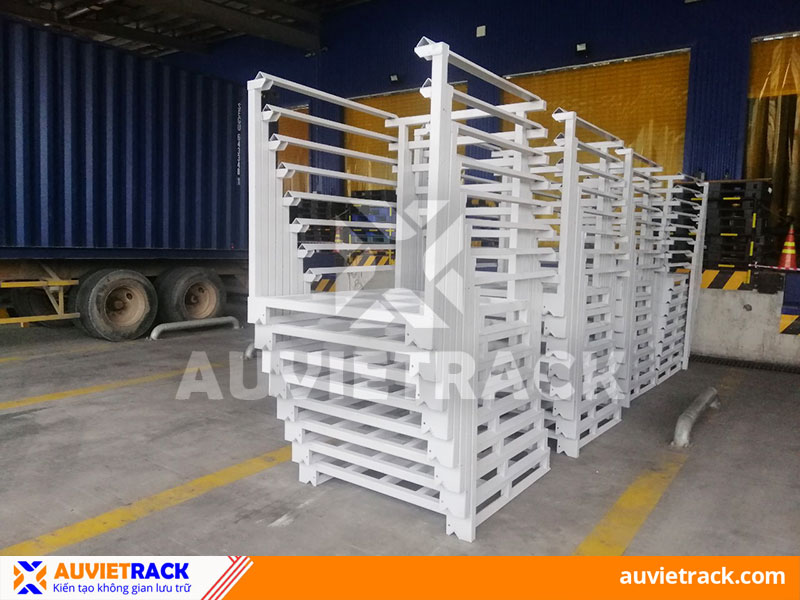 Pallet sắt chồng ghép - Au Viet Rack