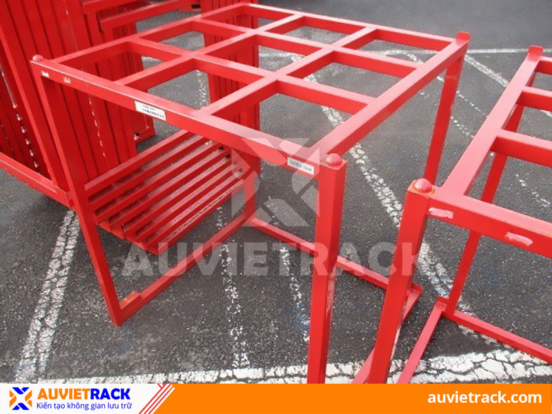 Inverted stacking steel pallet - Au Viet Rack