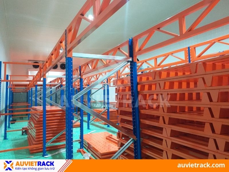 Lắp đặt kệ sàn cho kho thực phẩm