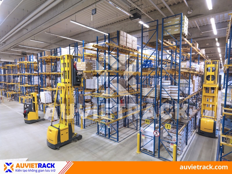 Kệ VNA cho kho vận Losgistics