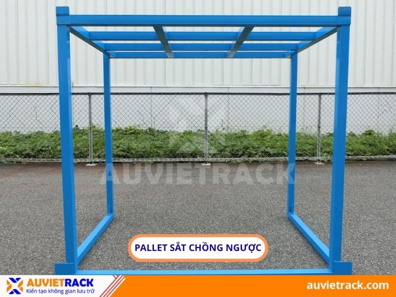 Pallet sắt chồng ngược là gì?