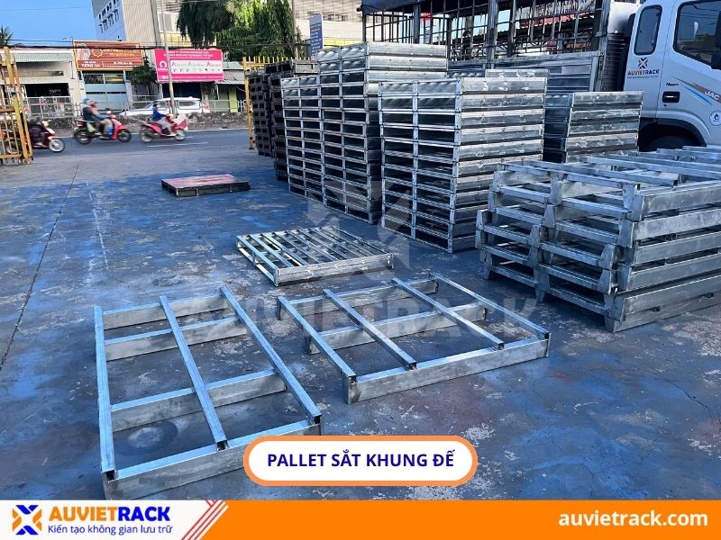 Pallet sắt khung đế