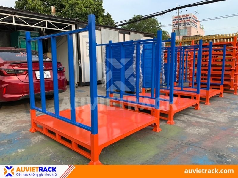 Dự &aacute;n pallet sắt xếp chồng Quận 12