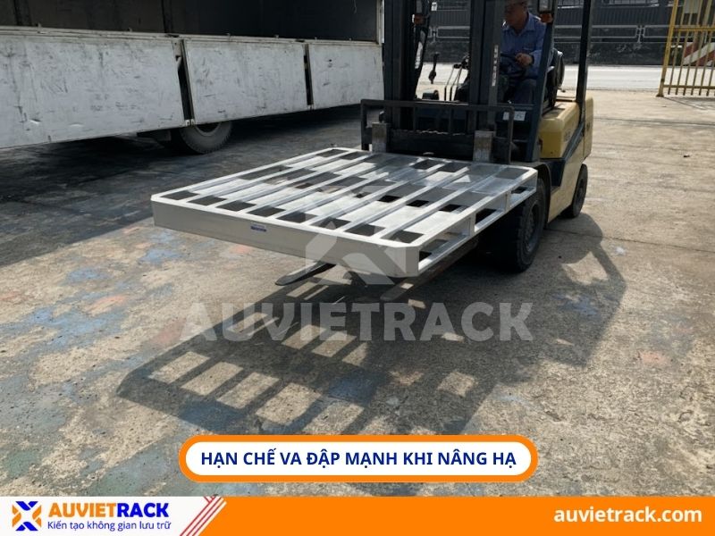 Hạn chế va đập mạnh khi nâng hạ