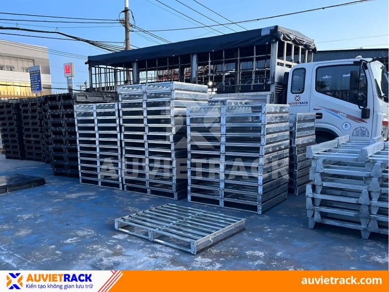 Tổng quan về pallet sắt