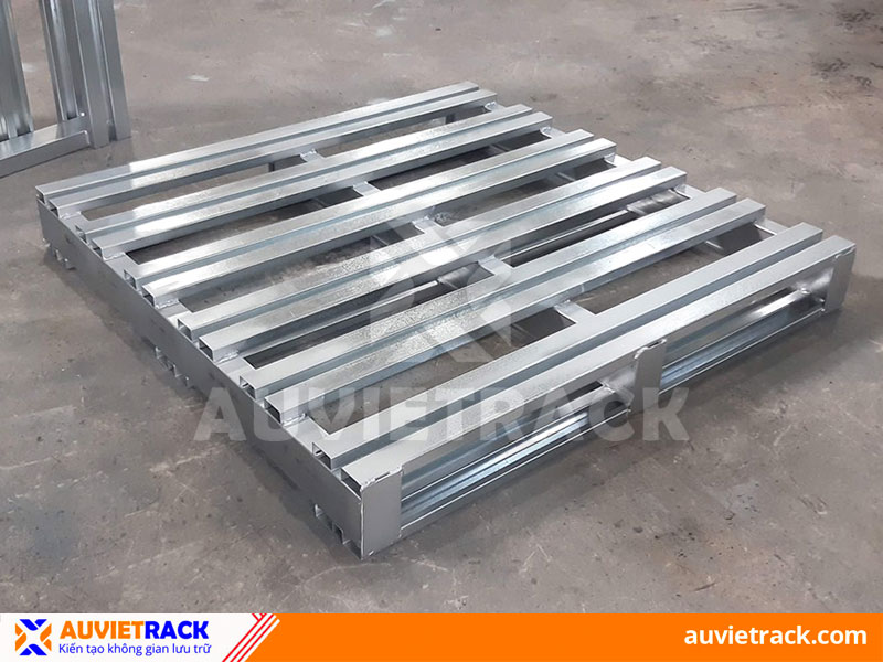  Pallet sắt d&ugrave;ng để l&agrave;m g&igrave;? - Au Viet Rack T&igrave;m hiểu về pallet sắt