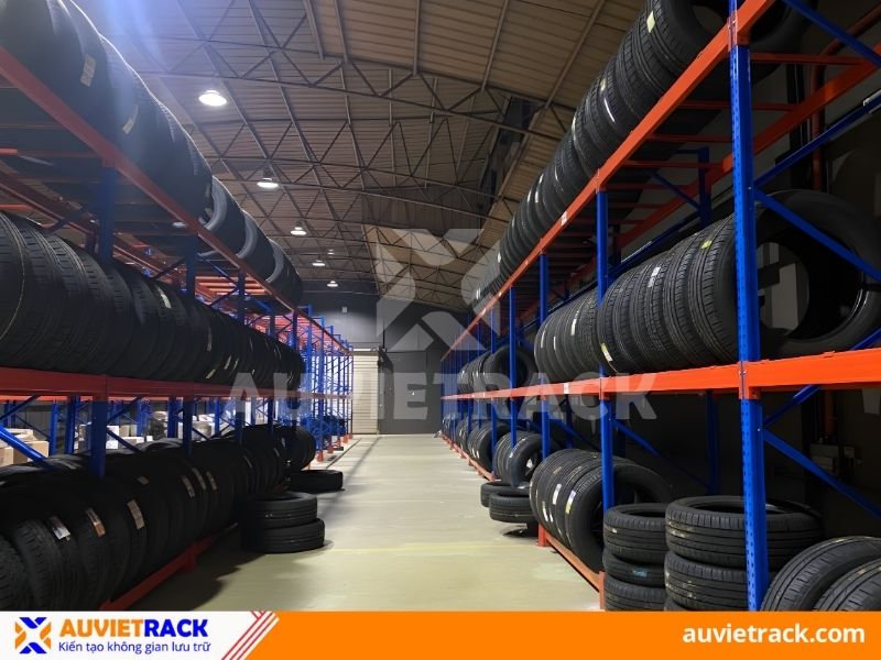 Kệ để lốp xe l&agrave; g&igrave;?