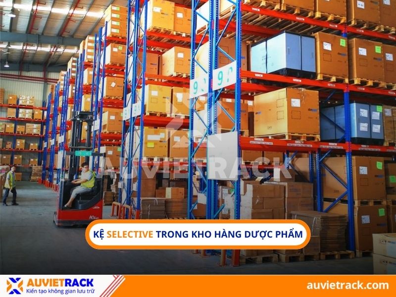 Kệ Selective trong kho dược