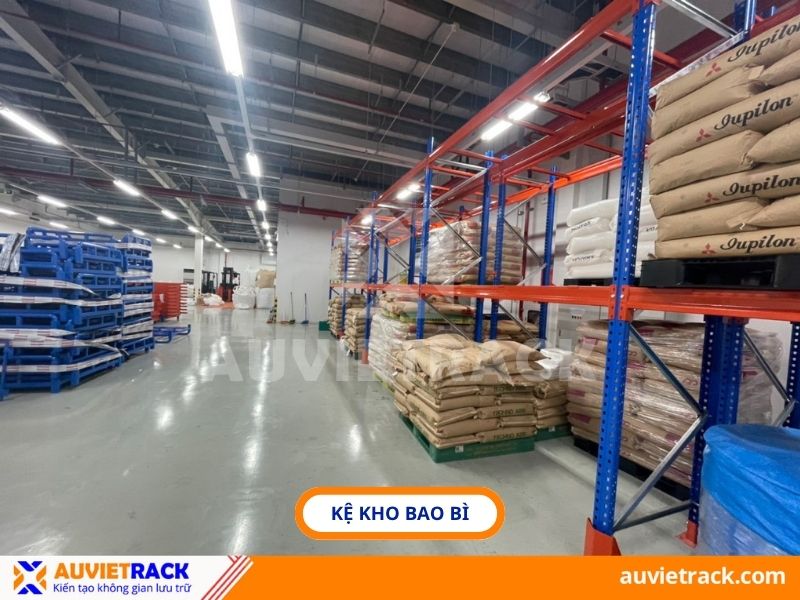 Kệ kho bao b&igrave;