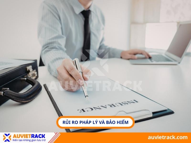 Rủi ro pháp lý và bảo hiểm