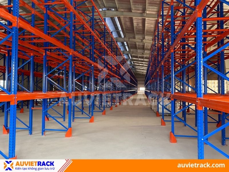 Au Viet Rack với nhiều năm kinh nghiệm sản xuất lắp đặt hệ thống kệ kho h&agrave;ng
