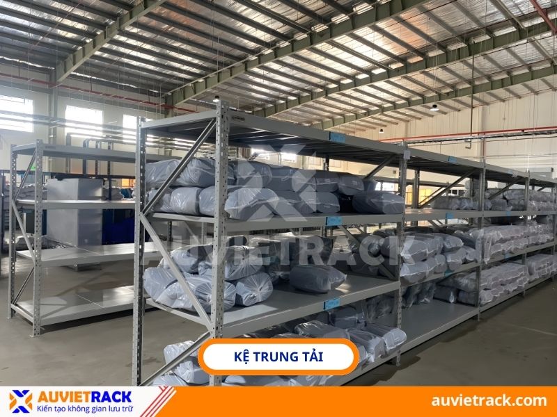 Kệ trung tải