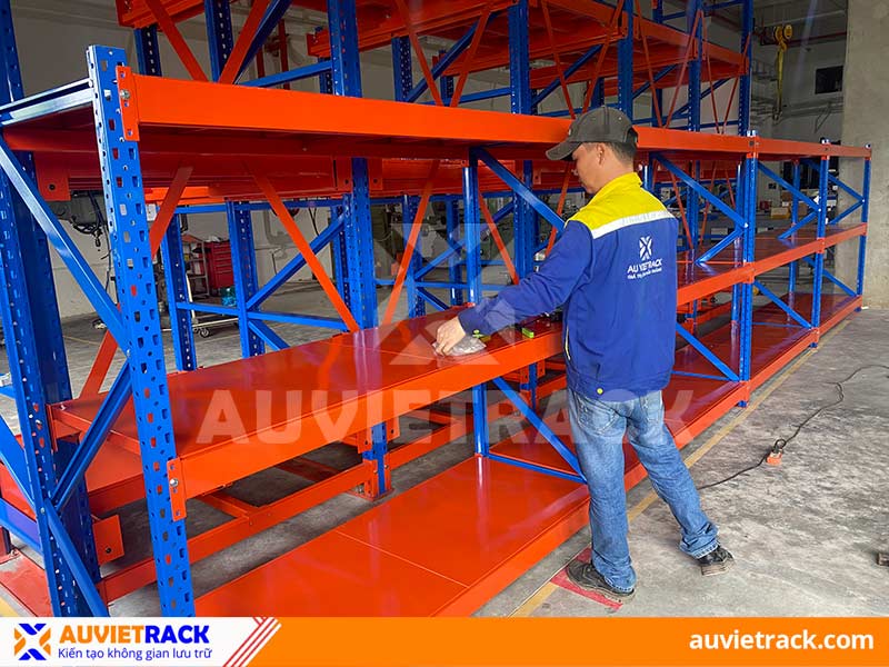 Kệ trung tải ph&ugrave; hợp với h&agrave;ng nhỏ lẻ, kh&ocirc;ng cần xe n&acirc;ng