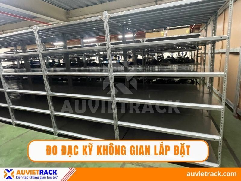 Cần đo đạc kh&ocirc;ng gian lắp đặt kệ