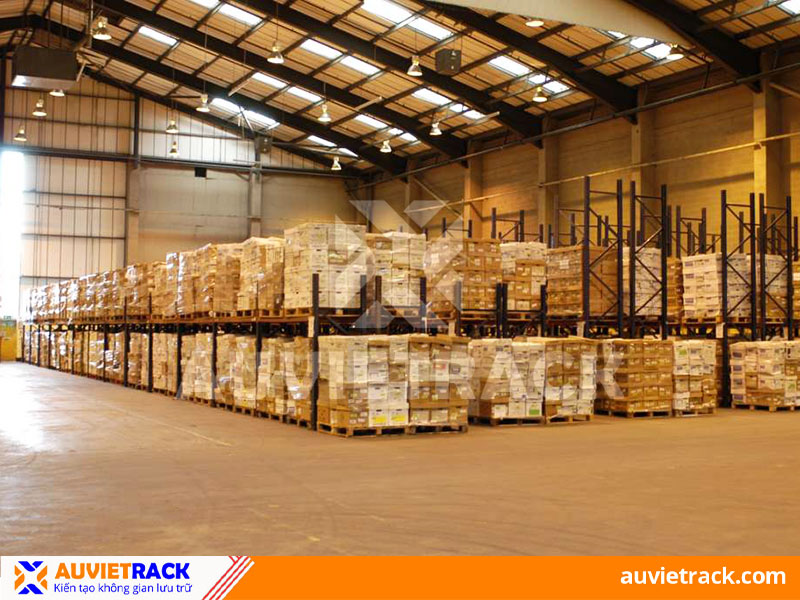 warehouse in logistics - bonded warehouse