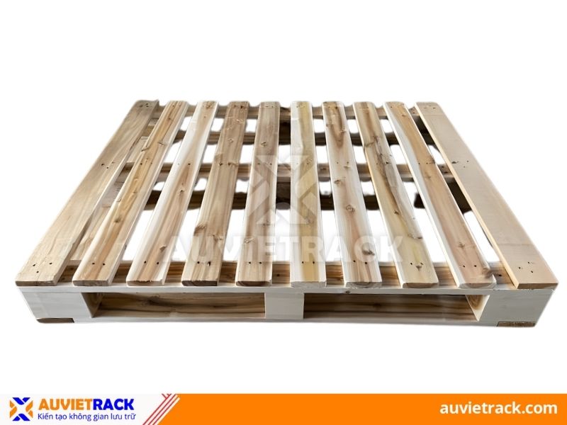Pallet gỗ
