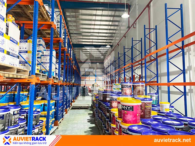 Selective Racking for Paint Storage in Warehouses