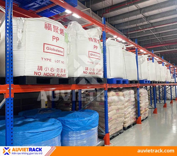 DOUBLE DEEP RACKING