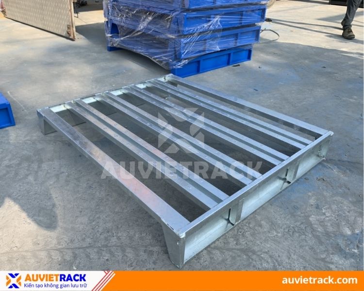 FLAT STEEL PALLET