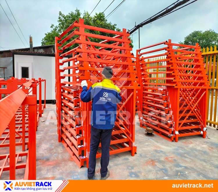 PALLET SẮT CHỒNG GHÉP