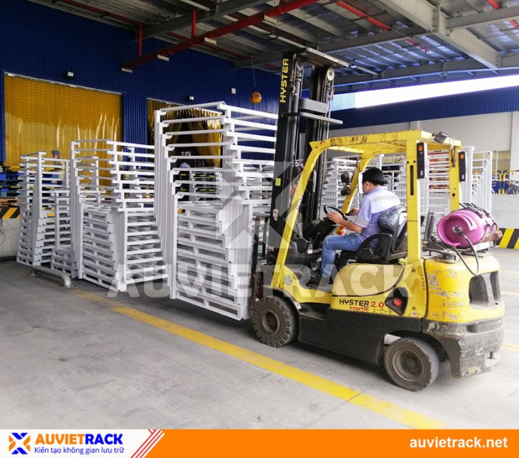 PALLET SẮT CHỒNG GHÉP