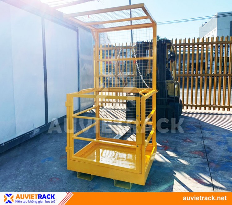FORKLIFT SAFETY CAGE