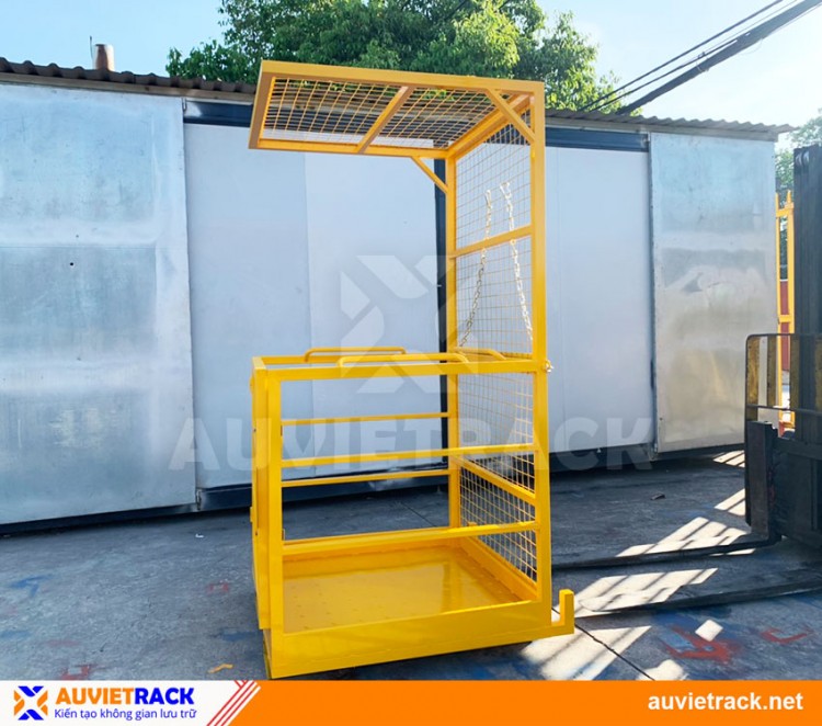 FORKLIFT SAFETY CAGE