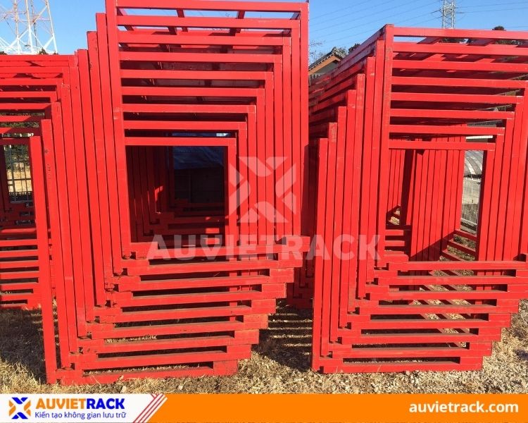 Pallet Sắt Chồng Ngược