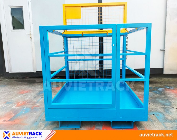 Types of forlift safety cage - advantages and disadvantages