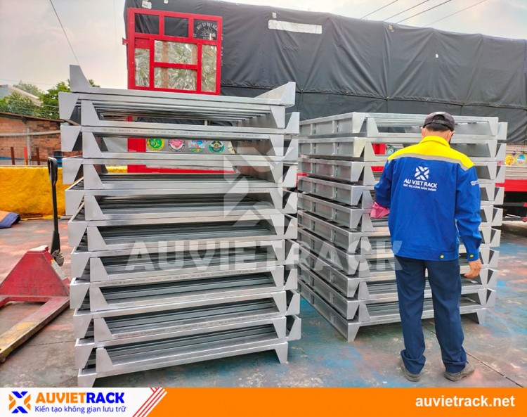 Flat steel pallet helps protect the environment and save costs
