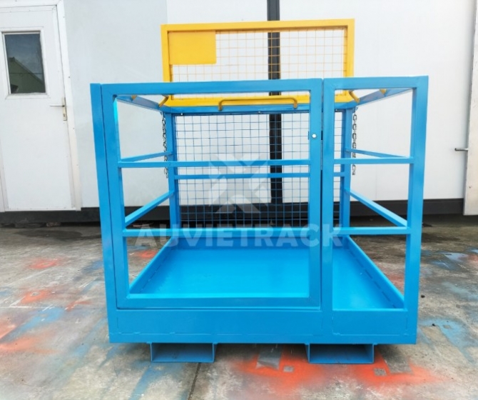 LỒNG NÂNG NGƯỜI