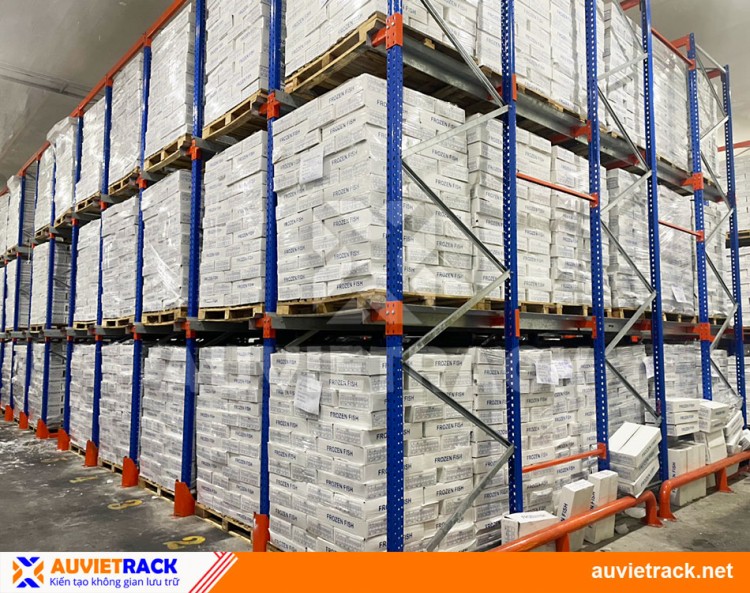 Drive-in racking is suitable for warehouses with a large quantity of homogeneous goods